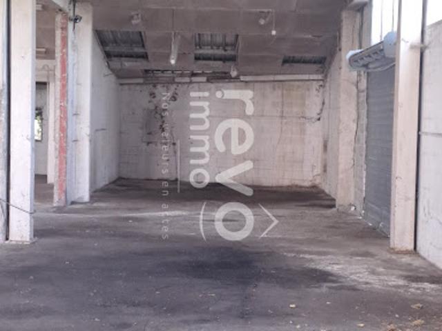 Local Commercial vente à Cholet
