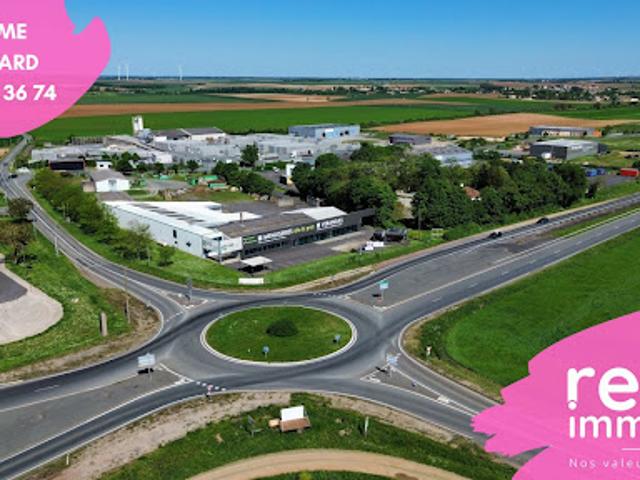 Local Commercial vente à Fontenay-le-Comte, Nieul-sur-l'autise