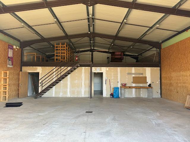 Local Commercial vente à Guéret, Bénévent-l'abbaye
