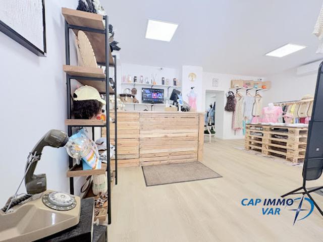 Local Commercial vente à Arrondissement de Toulon, Le Beausset
