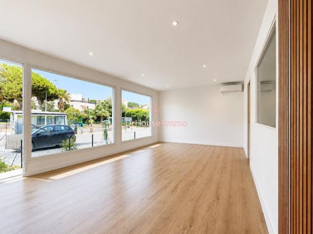 Local Commercial vente à Grasse, Cagnes-sur-mer