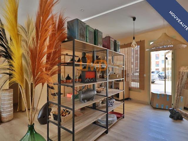 Local Commercial vente à Arrondissement de Toulon, Sanary-sur-mer