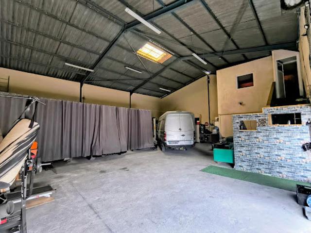 Local Commercial vente à Avignon, Morières-lès-avignon
