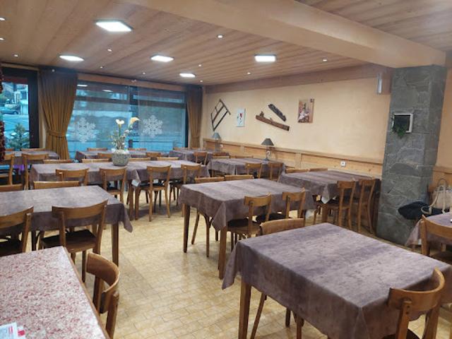 Local Commercial vente à Bonneville, Le Petit-bornand-les-glières