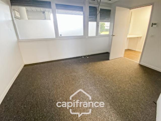 Local Commercial vente à Bordeaux, Le Haillan