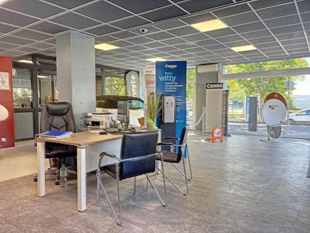 Local Commercial vente à Forcalquier, Manosque