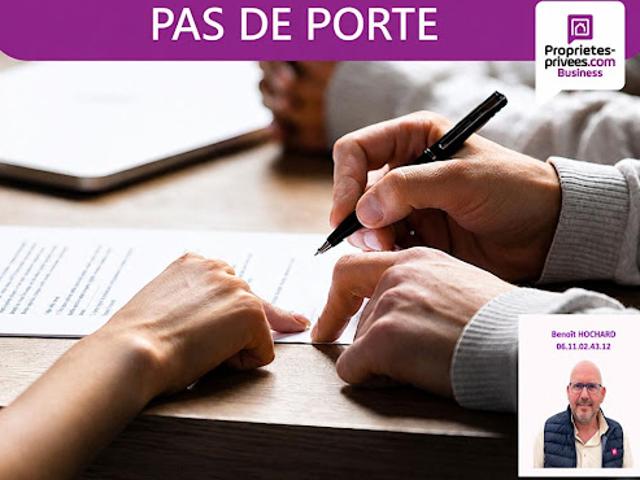 Local Commercial vente à Arrondissement de Toulon, La Londe-les-maures
