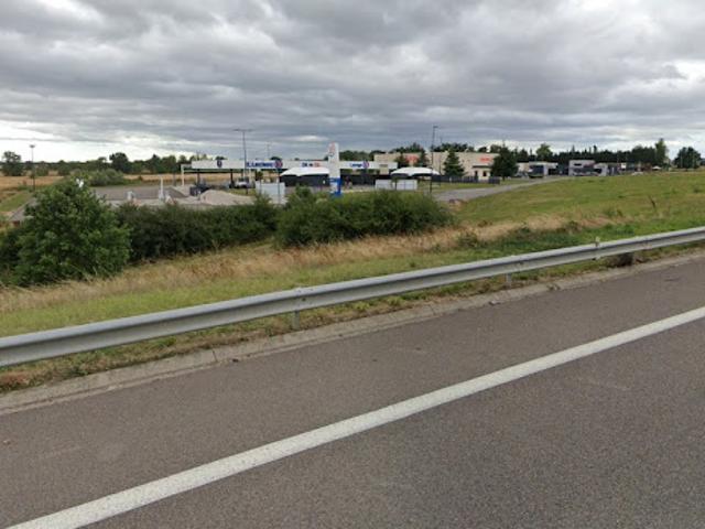 Local Commercial vente à Charolles, Vitry-en-charollais