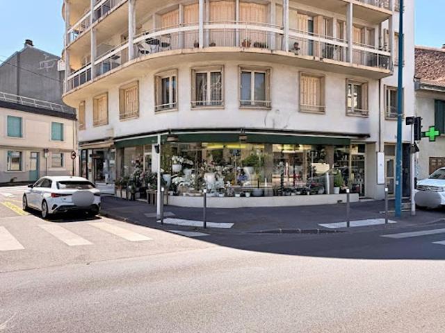 Local Commercial vente à Clermont-Ferrand, Clermont-ferrand