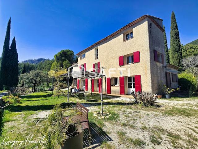 Villa vente à Arrondissement de Toulon, Le Revest-les-eaux
