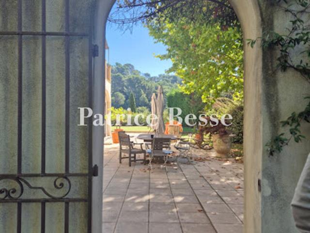 Villa vente à Aix-en-Provence, Aix-en-provence
