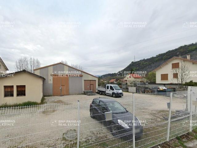 Local Commercial vente à Grenoble, Claix