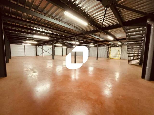 Local Commercial vente à Villefranche-sur-Saône, Rhône