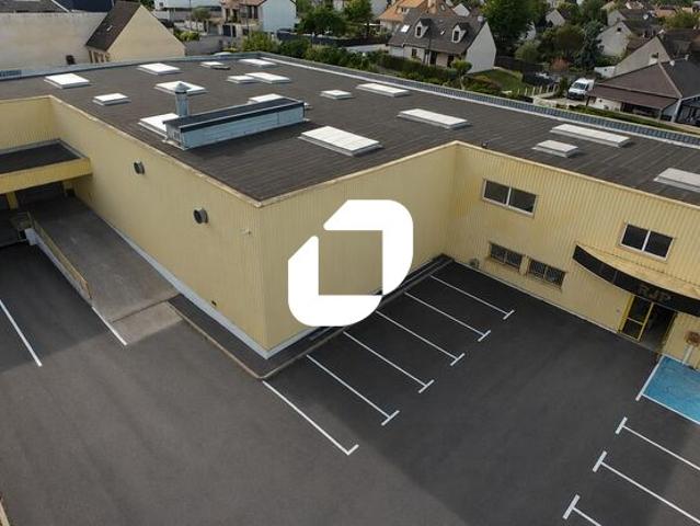 Local Commercial vente à Palaiseau, La Ville-du-bois