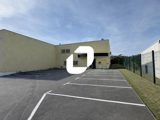 Local Commercial vente à Palaiseau, La Ville-du-bois