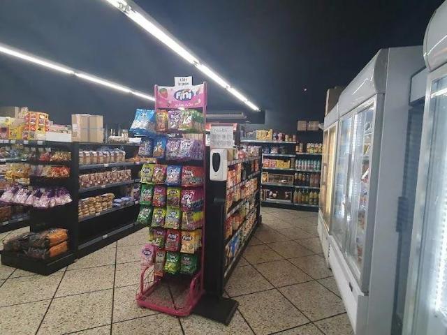Local Commercial vente à Montpellier, Frontignan