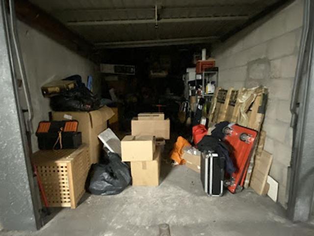 Garage vente à Paris, Île-de-France