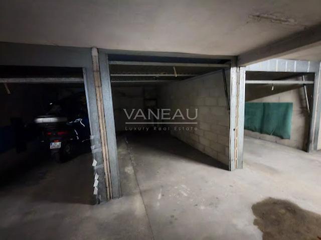 Garage vente à Boulogne-Billancourt, Boulogne-billancourt