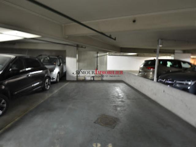 Garage vente à Paris, Quartier de la Muette