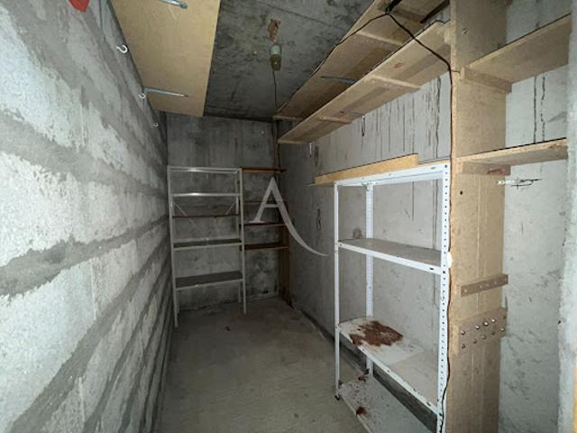 Garage vente à Les Sables-d'Olonne, Saint-hilaire-de-riez