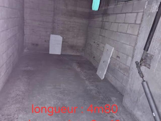 Garage vente à Paris, Île-de-France