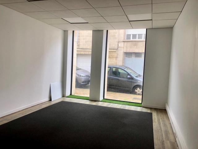 Bureau vente à Bordeaux