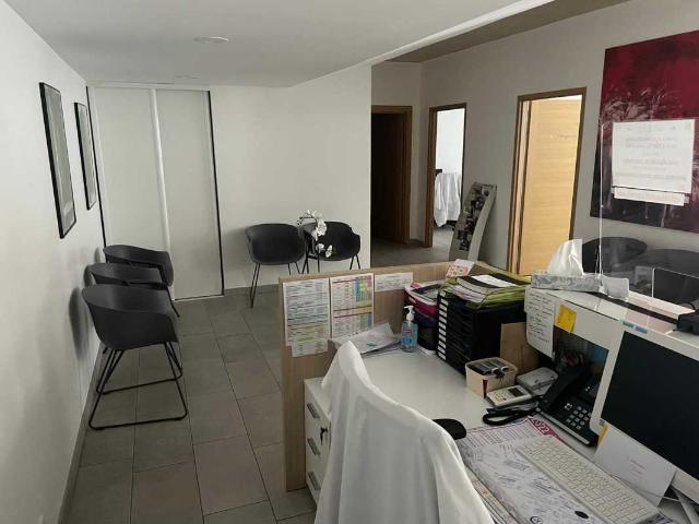 Bureau vente à Bordeaux