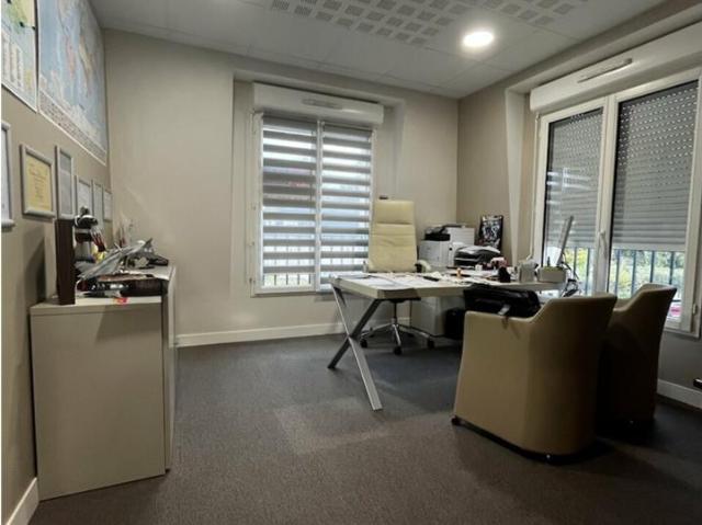 Bureau vente à Senlis, Vineuil-saint-firmin