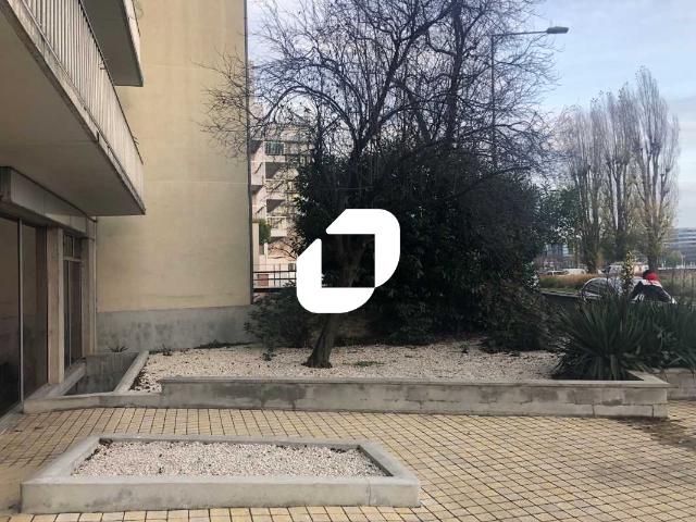 Bureau vente à Nanterre, Courbevoie