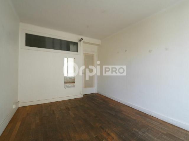Bureau vente à Lyon, Métropole de Lyon