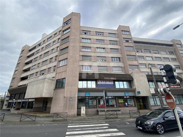 Bureau vente à Melun