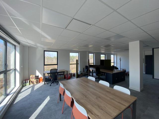 Bureau vente à Bordeaux, Mérignac