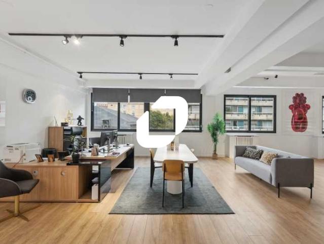 Bureau vente à Paris 10e Arrondissement, Paris