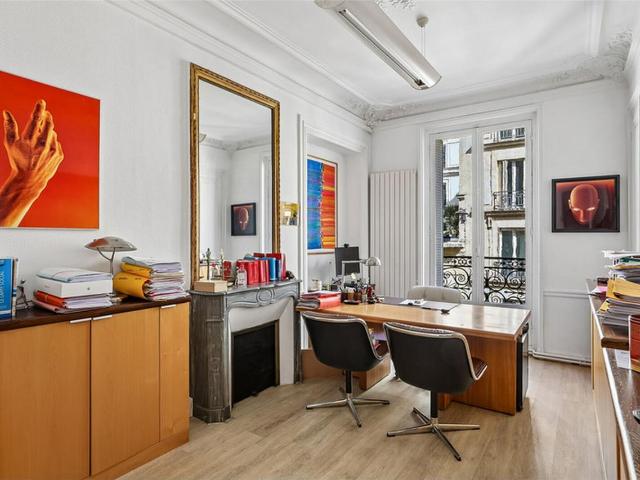 Bureau vente à Paris 8e Arrondissement, Paris