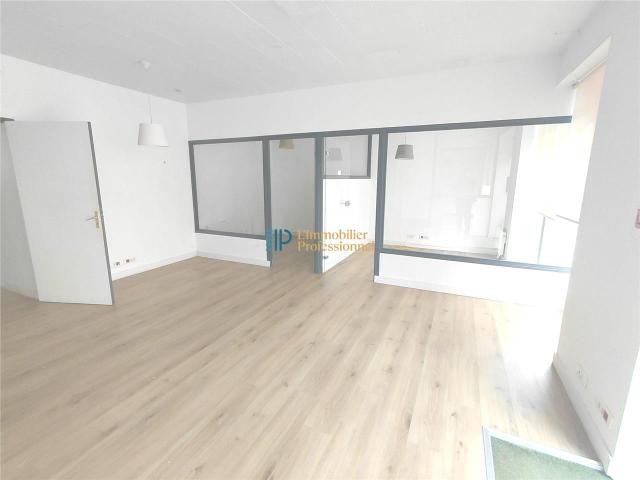 Bureau vente à Quimper, Bretagne