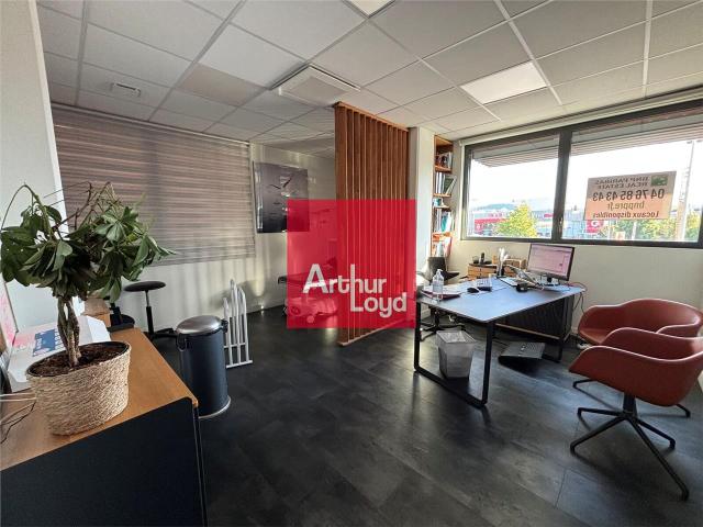 Bureau vente à Saint-Martin-d'Hères, Isère