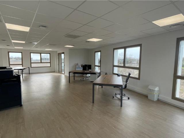 Bureau vente à Bourg-en-Bresse, Tossiat