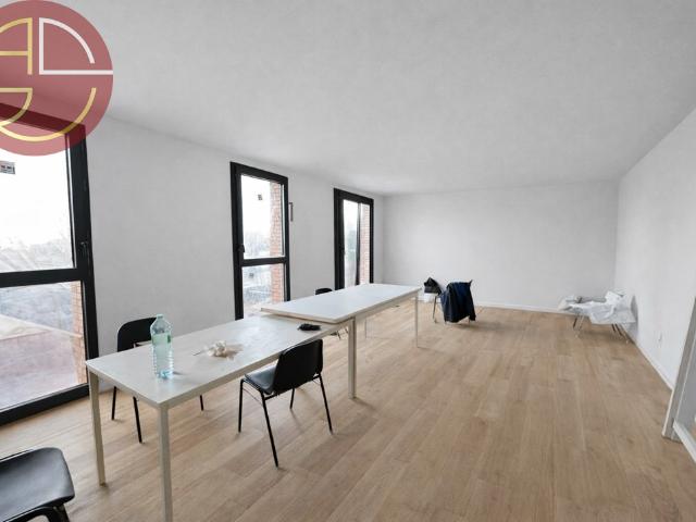 Bureau vente à La Vache, Toulouse