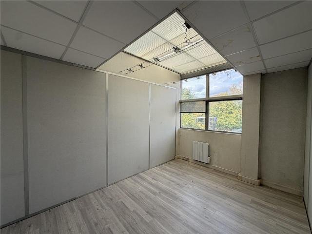 Bureau vente à Rambouillet, Elancourt