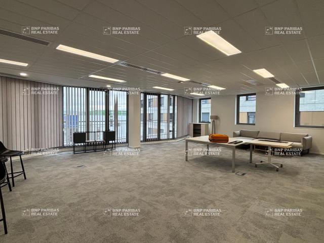 Bureau vente à Grand Parilly, Vénissieux