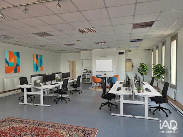 Bureau vente à Évry, Petit-bourg