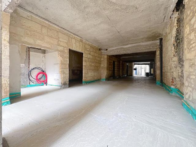 Bureau vente à Bordeaux
