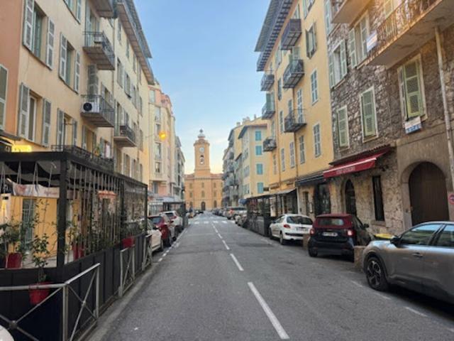 Bureau vente à Nice