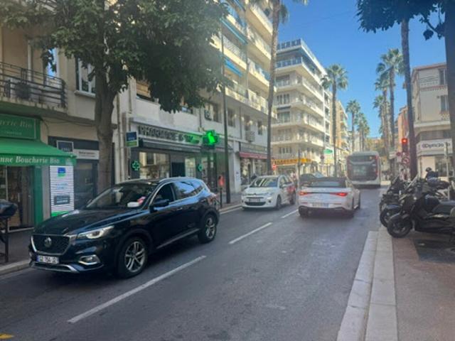 Bureau vente à Le Ponteil, Antibes