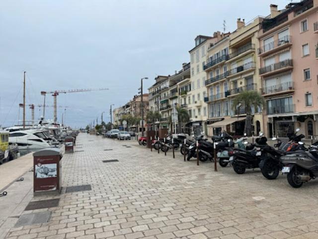 Bureau vente à Grasse, Cannes