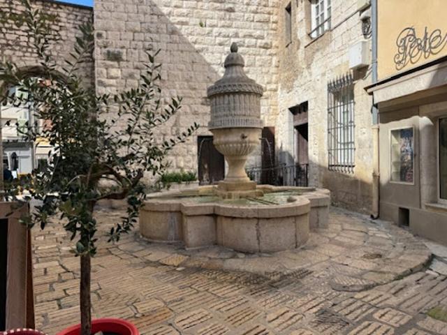 Bureau vente à Grasse, Vence
