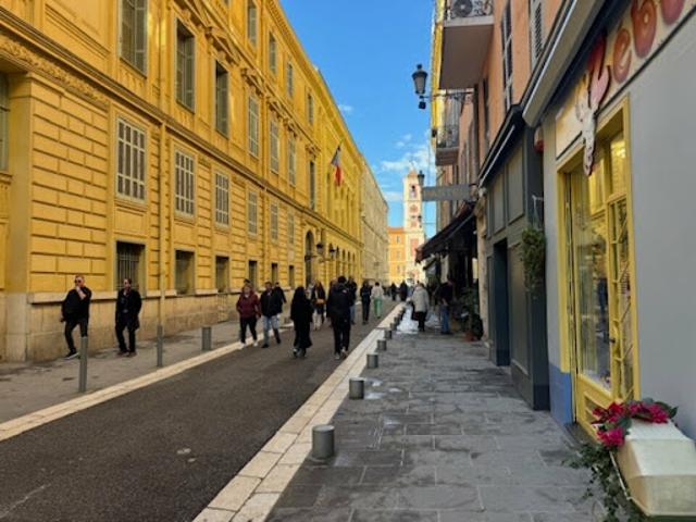 Bureau vente à Nice
