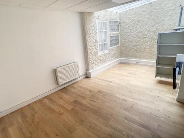 Bureau vente à Paris 2e Arrondissement, Paris