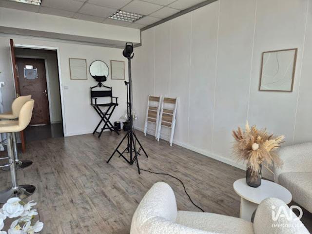 Bureau vente à Évry, Petit-bourg