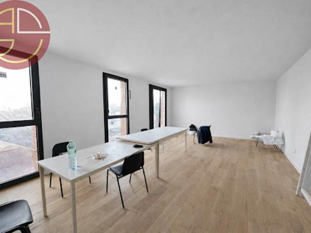 Bureau vente à Toulouse